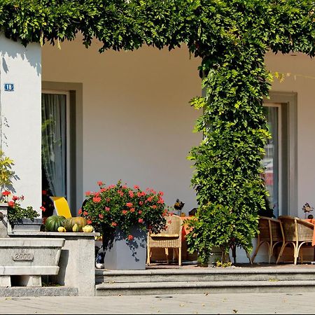 Hotel Beausite Budget Unterseen Exterior foto